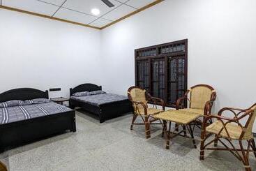 Пансион Kathir Guest House