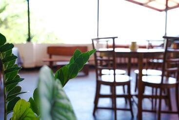 펜션 Cheliyan Viila Kandy