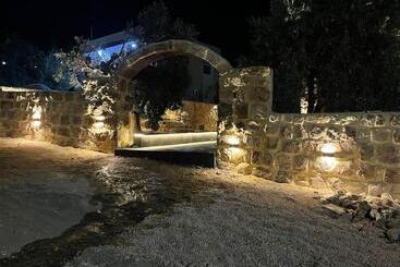 پانسیون Wadi Al Nakhil Hostel