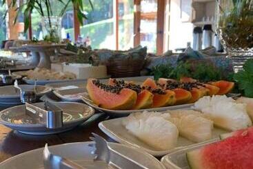 호스텔 Pousada Santuário Caeté