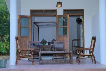 ベッドアンドブレックファースト Silent Cabana And Restaurant Marakolliya, Tangalle