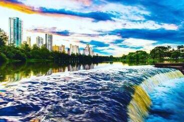 هتل آپارتمان Flat Luxo Premium   Londrina Flat Hotel   43m² #garagemgrátis