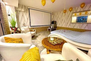 酒店 Espace Détente Jacuzzi Sauna