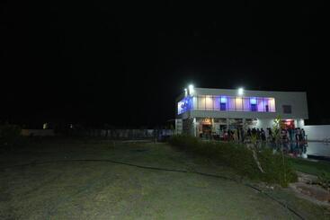 Mdr Hotel Mdr Resort & Swimming Pool