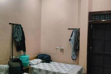 פנסיון Chaii & Chill Cafe