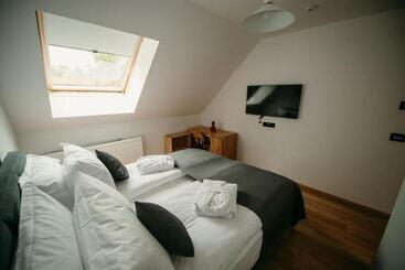 بنسيون Purplevague