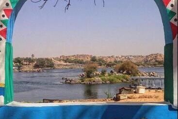 膳宿费 West Suhail Specia