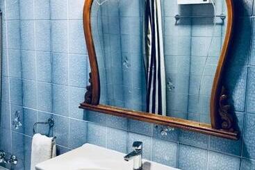 צימר La Casa De Abuela Habitaciones Con Baño Compartido En El Casco Histórico De Frigiliana Sólo Adultos