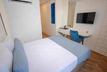 Отель Forest In