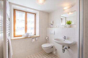 호스텔 Landgasthof Rössle