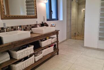 민박 L Aupinouse Chambre Double Giroflée Avec Salle De Bain Privative