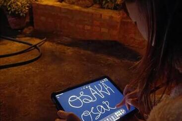 הוסטל Housetale  A Traveller S Home