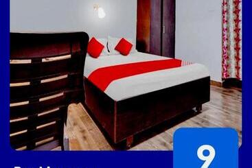 בית מלון כפרי Collection O Amaran Shola Nest