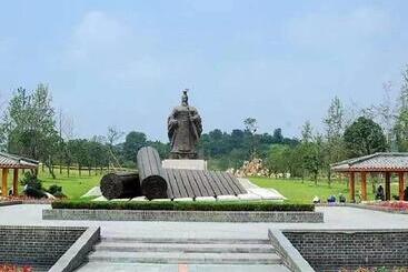 فندق Golden Tulip Xuzhou Huaihai