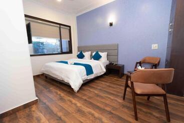 Hotel Loomstay Smart Inn