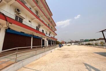 هتل Province Five