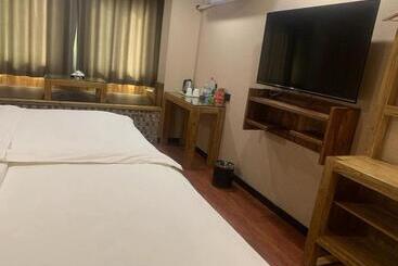 בית מלון כפרי Thank Inn Plus Cangzhou Suning Sushui