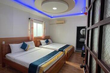 Apart Otel Khách Sạn Trung Hiếu