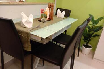 هتل آپارتمان Oasis Chic By The Bay Pasay City Near Mall Of Asia