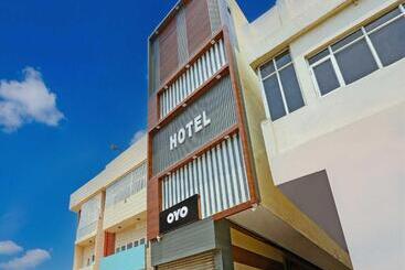 Oyo Flagship 81335 Hotel Khusi Inn