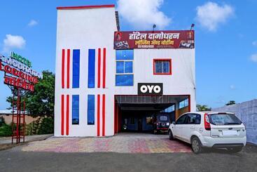 Oyo Flagship Hotel Damodharan Lodging