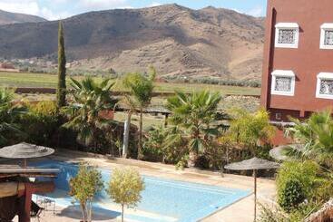 پانسیون Auberge Kasbah Amoun