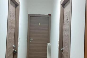 膳宿费 B&b Le Luci Camera In Attico Gran Vista Interno 4 Rose Bianche