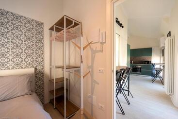 펜션 Reggio Center Lovely Rooms