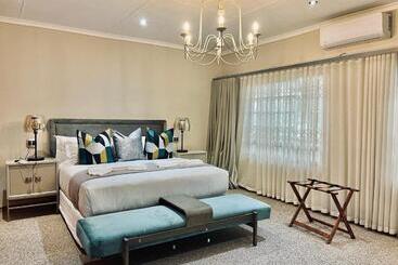 פנסיון The Stella Guest House & Spa