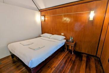 리조트 Ziggy Stardust