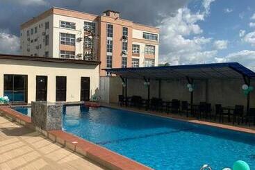 酒店 De Silver Green Luxury