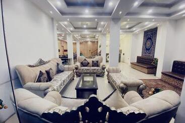 Hotel Gulshan Palace