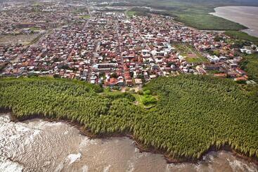 تختخواب و صبحانه Hostel Toucan