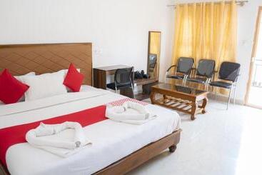 בית מלון כפרי Coorg Maharaja Resort And Spa