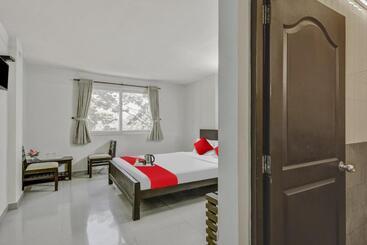 فندق Kalapurackal Residency