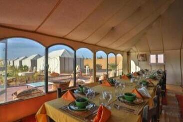هتل Erg Chebbi Luxury Camp