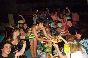 Malecon En Calle Techada Hostel