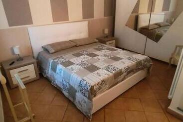 بنسيون Cascina Della Rocca