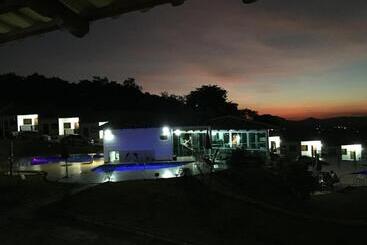 호스텔 Pousada Luna Zen