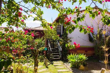 호스텔 Pousada Villa Di Lavras