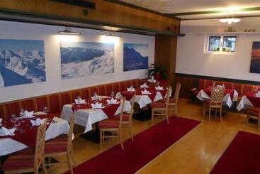 Отель Mosermandl