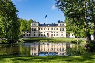 Отель Rånäs Slott