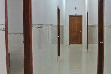 Pansiyon Nhà Nghỉ Hoa Lý