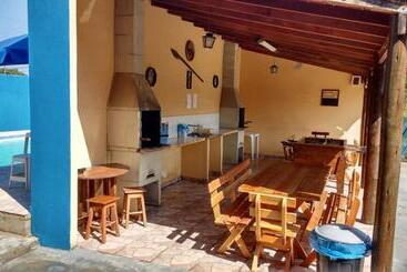 호스텔 Residencial Rosi