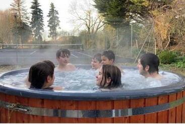 مبيت وإفطار Upper Court