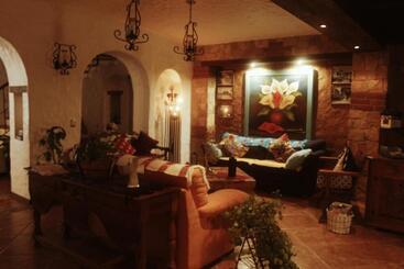 فندق & Boutique Casa De Lourdes