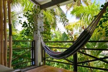 호텔 Chaykovski Boutique H