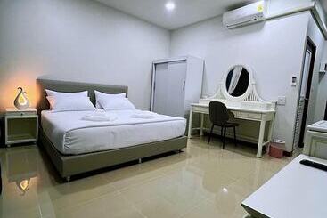 酒店 Khirisin Resort Chiangrai