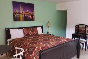 فندق على الطريق Royal Budget Inn