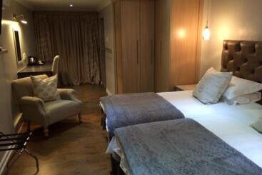 بنسيون Mountain View Country Guest House